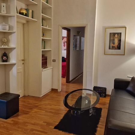 Arezzo Charming Apartment ภายนอก รูปภาพ