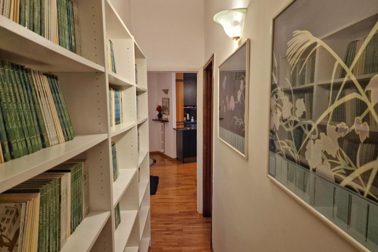 Arezzo Charming Apartment ภายนอก รูปภาพ